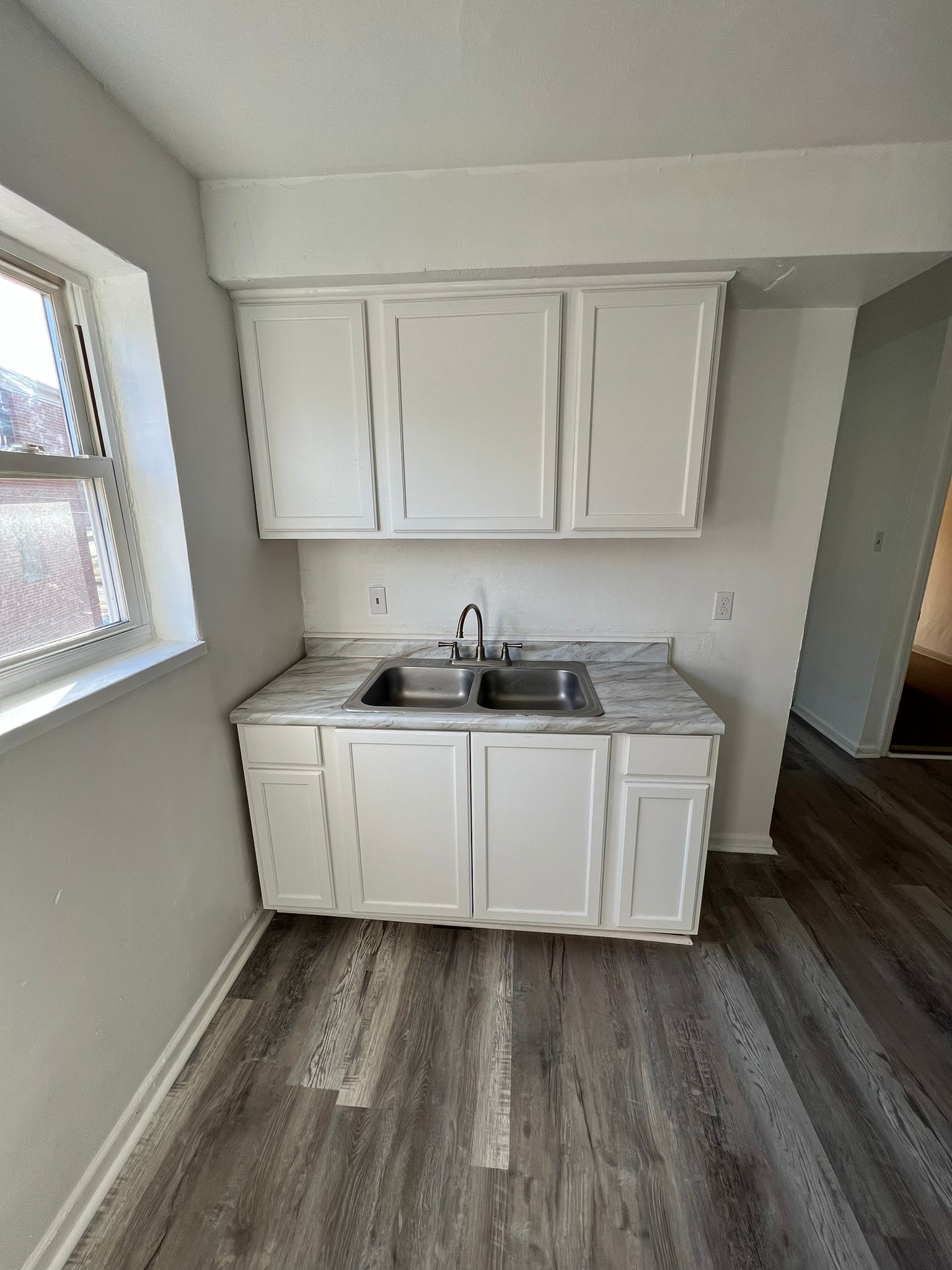 250 Basswood Avenue - 1